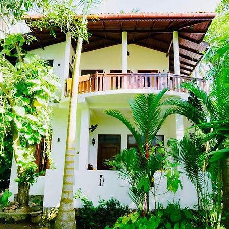 Hotel Shadow Surf Bay Tangalle Exterior foto