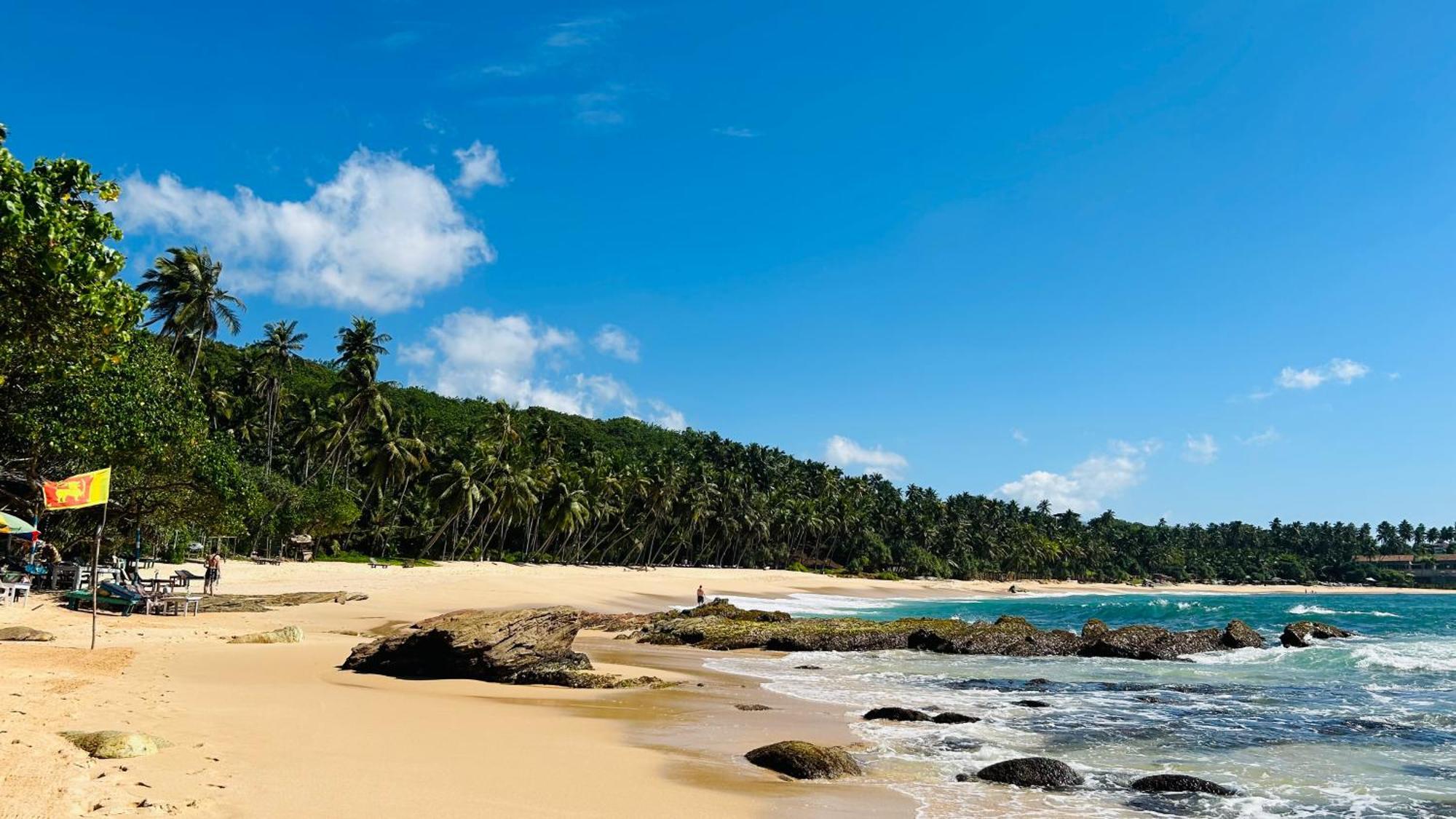 Hotel Shadow Surf Bay Tangalle Exterior foto