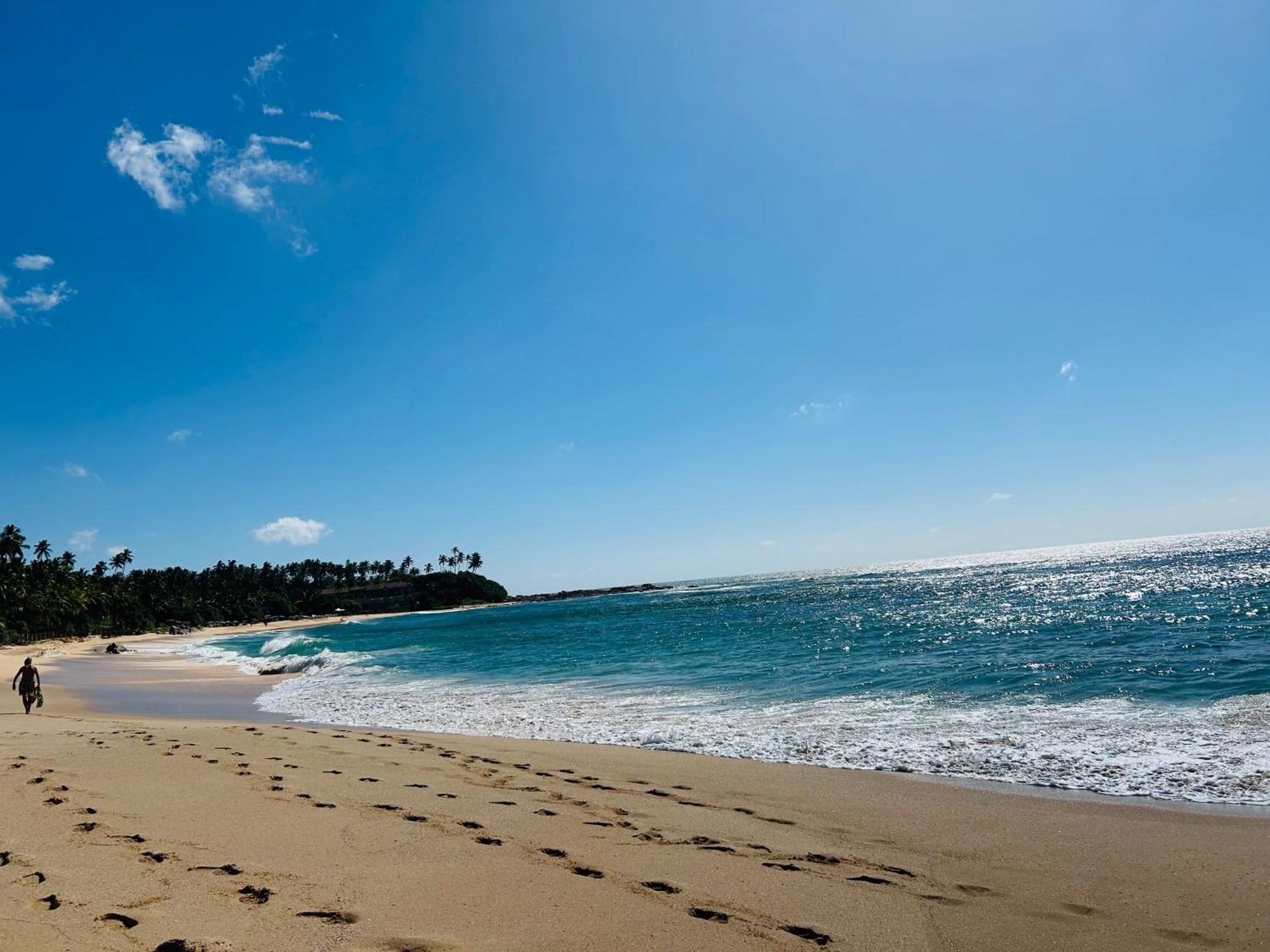 Hotel Shadow Surf Bay Tangalle Exterior foto