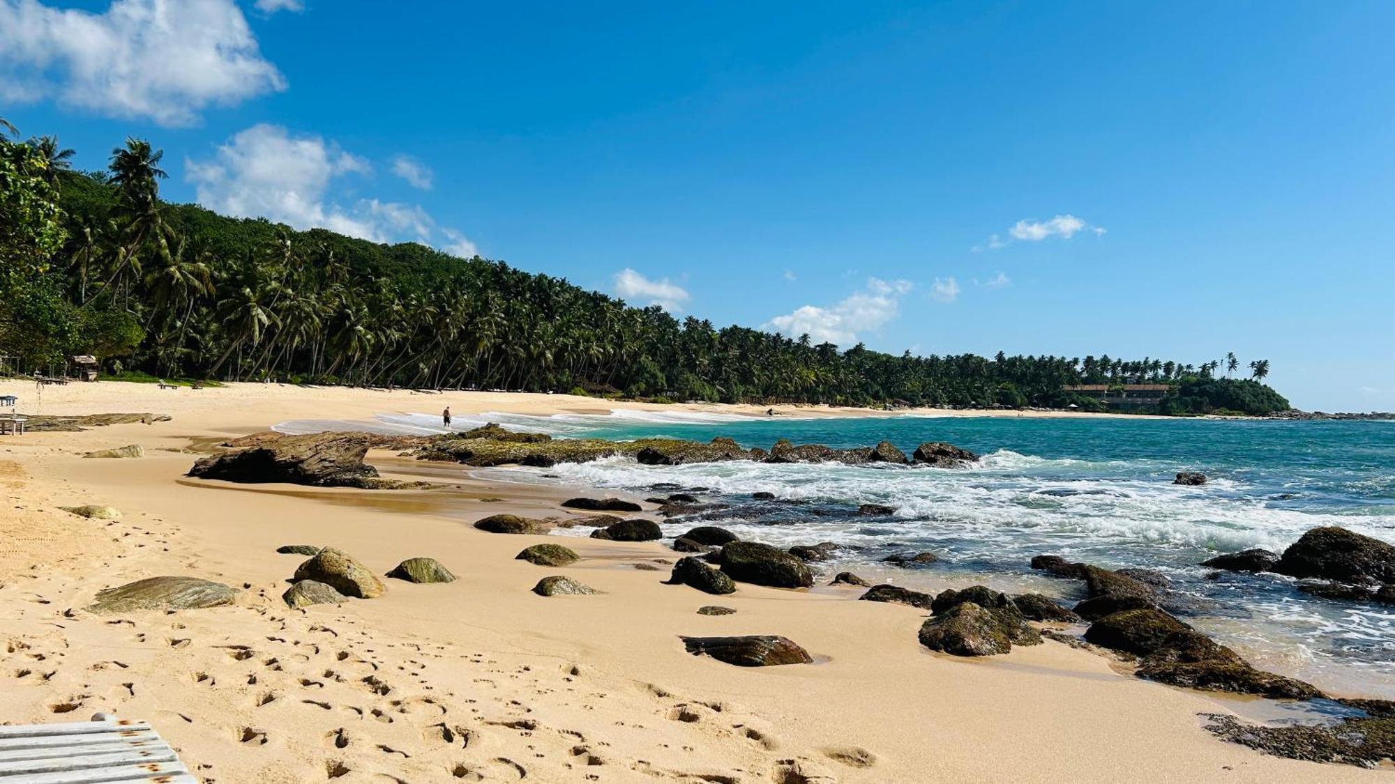 Hotel Shadow Surf Bay Tangalle Exterior foto