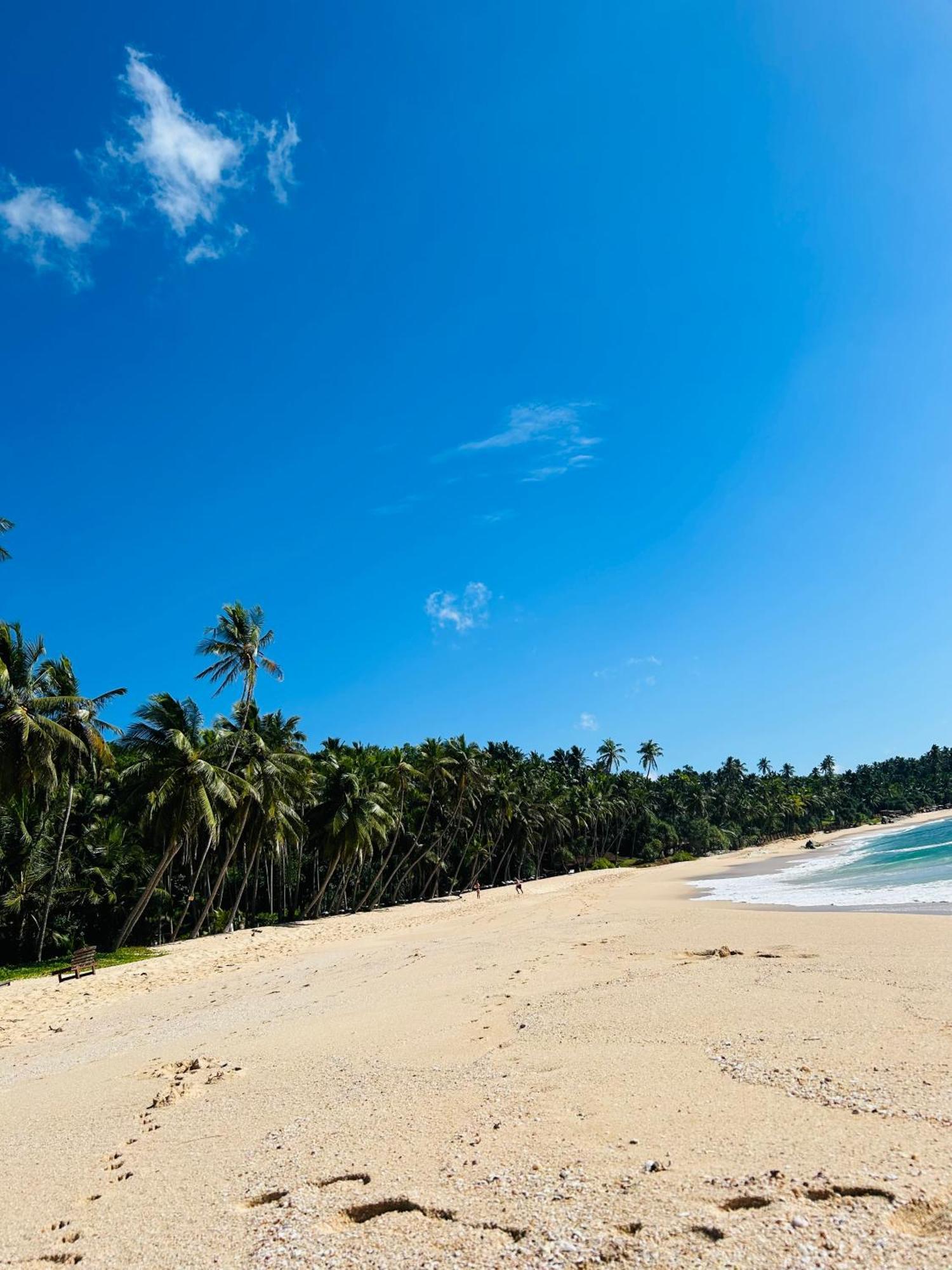 Hotel Shadow Surf Bay Tangalle Exterior foto