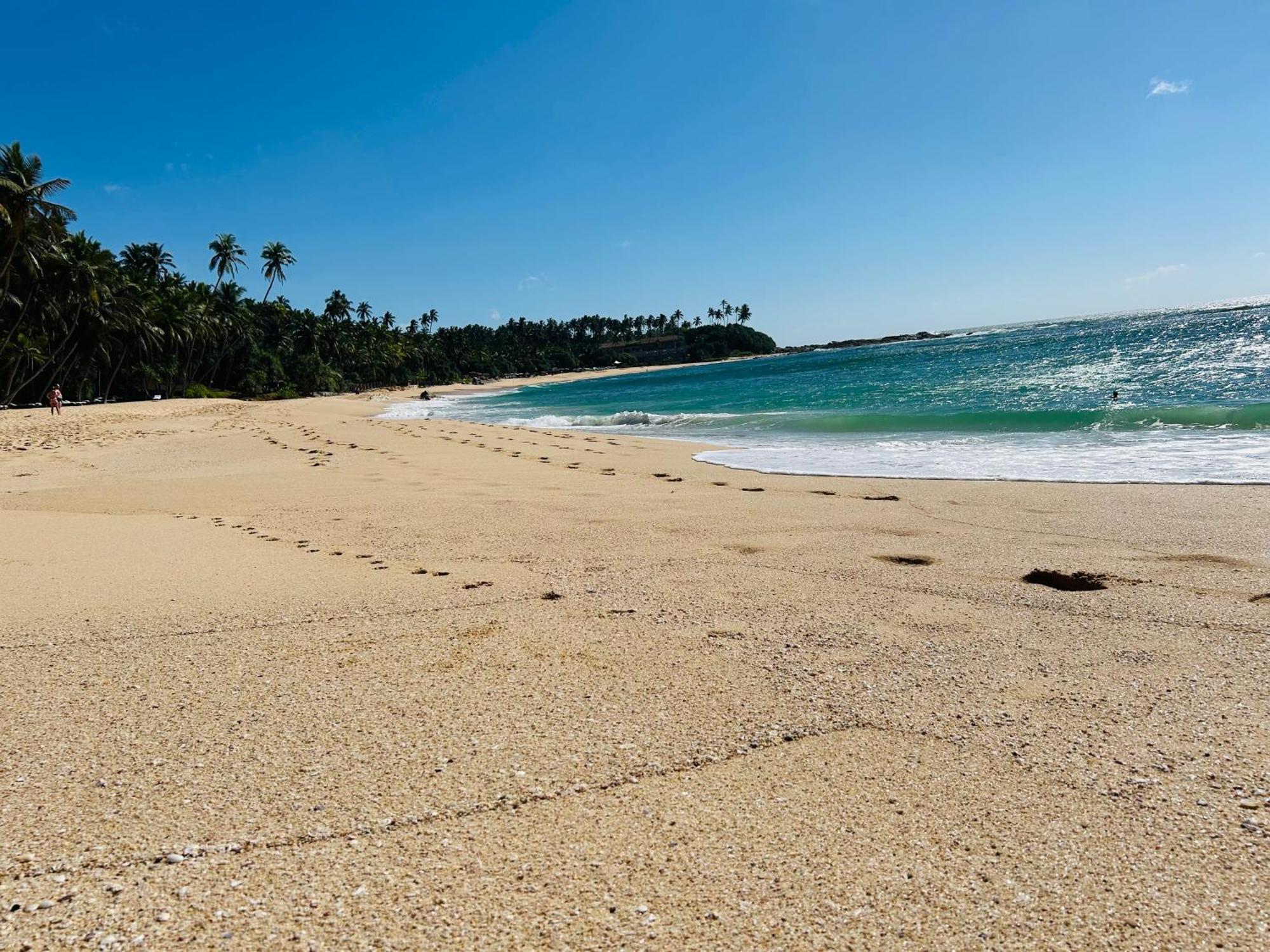 Hotel Shadow Surf Bay Tangalle Exterior foto