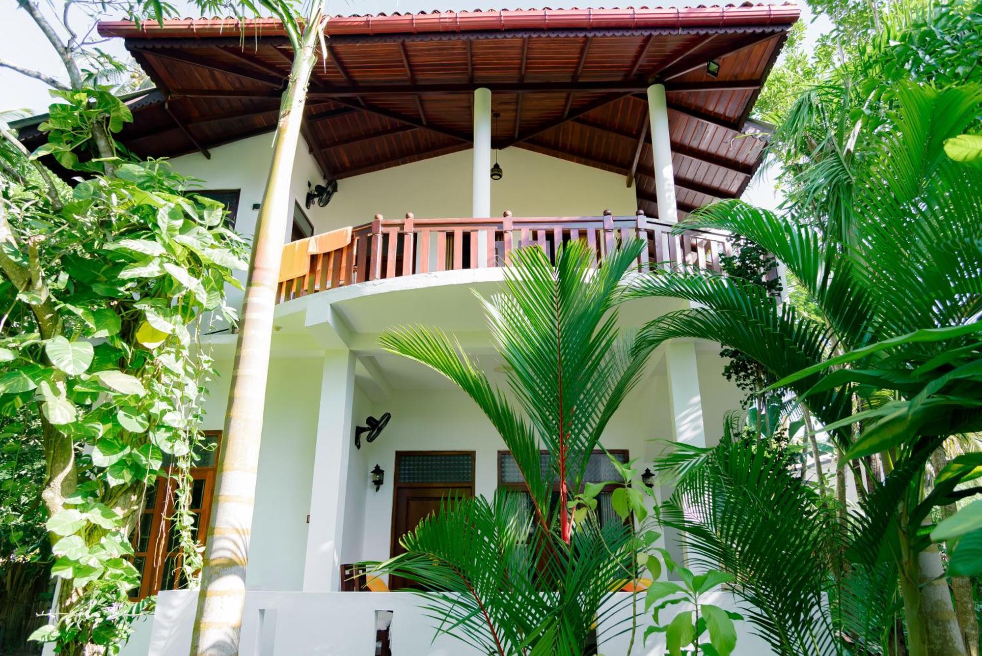 Hotel Shadow Surf Bay Tangalle Exterior foto