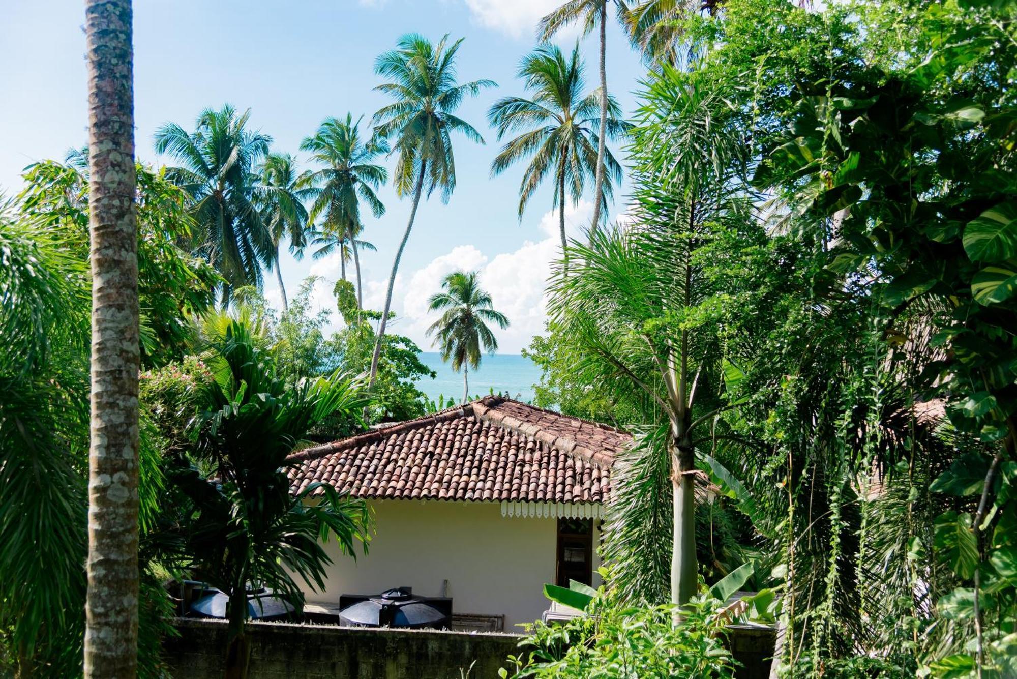 Hotel Shadow Surf Bay Tangalle Exterior foto