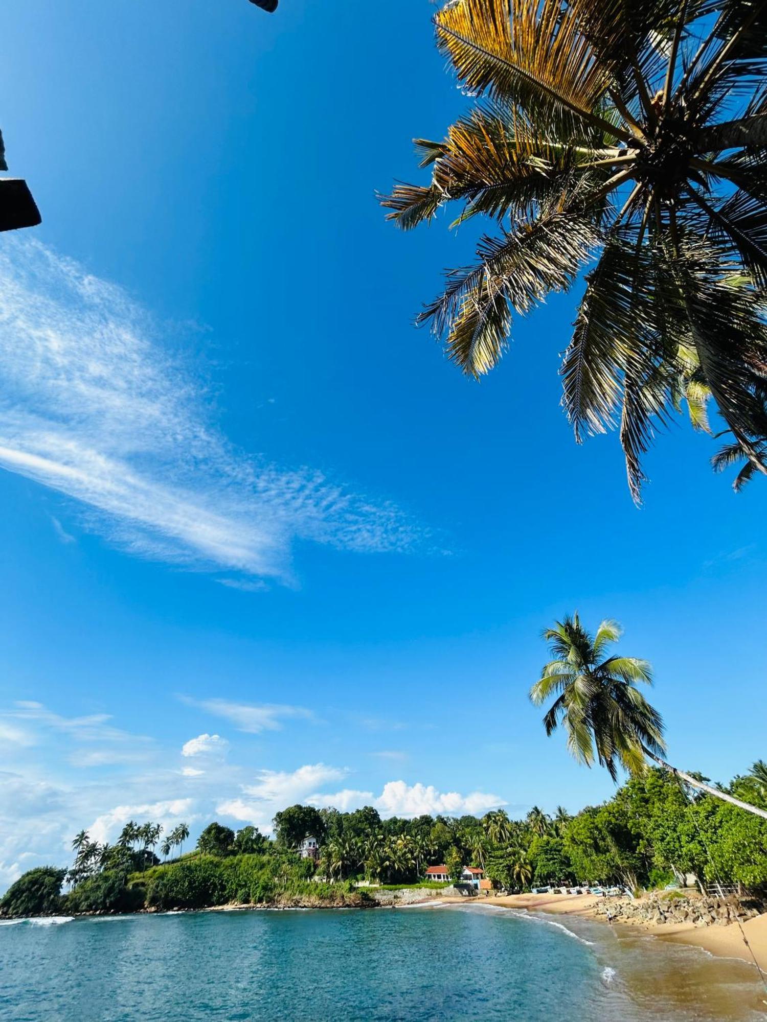 Hotel Shadow Surf Bay Tangalle Exterior foto